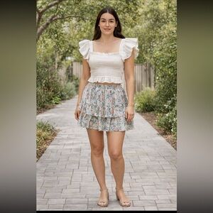 TCEC NWT Elkins White Top on or off shoulder | Medium